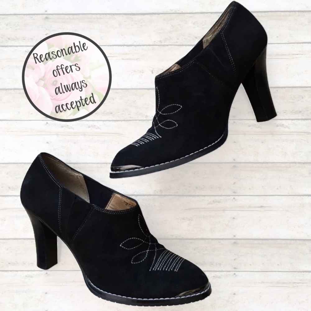 Donald J Pliner | Black Suede Bootie